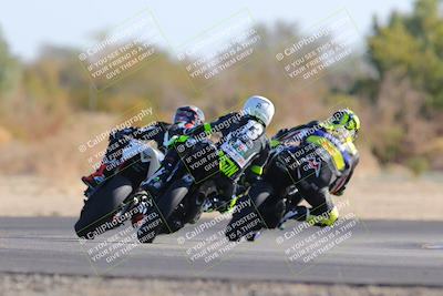 media/Dec-18-2022-SoCal Trackdays (Sun) [[8099a50955]]/Turn 7 Backside (1125am)/